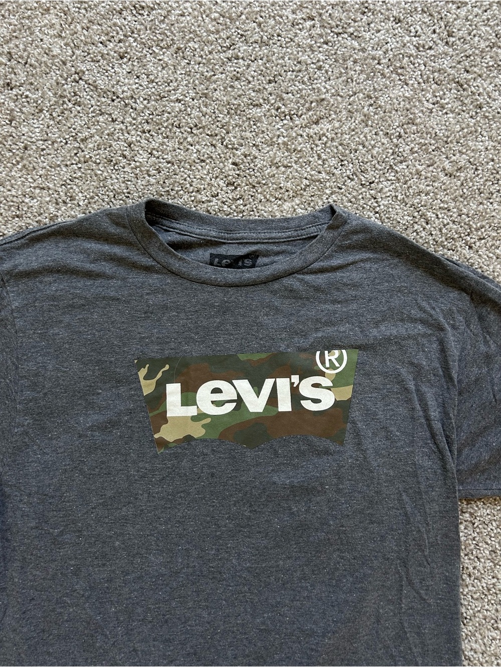 levi’s crew tee - Picture 2 of 4